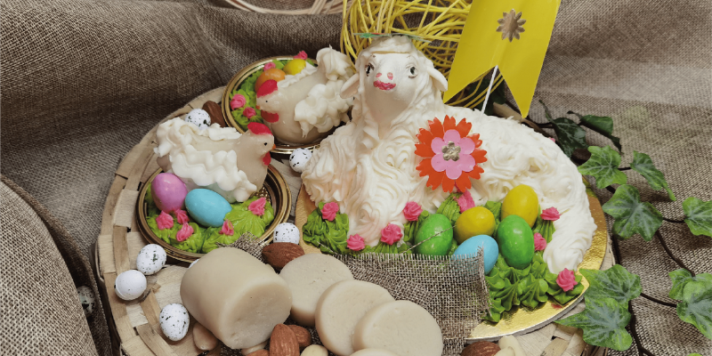 Dolci pasquali: l’agnello di pasta di mandorle.